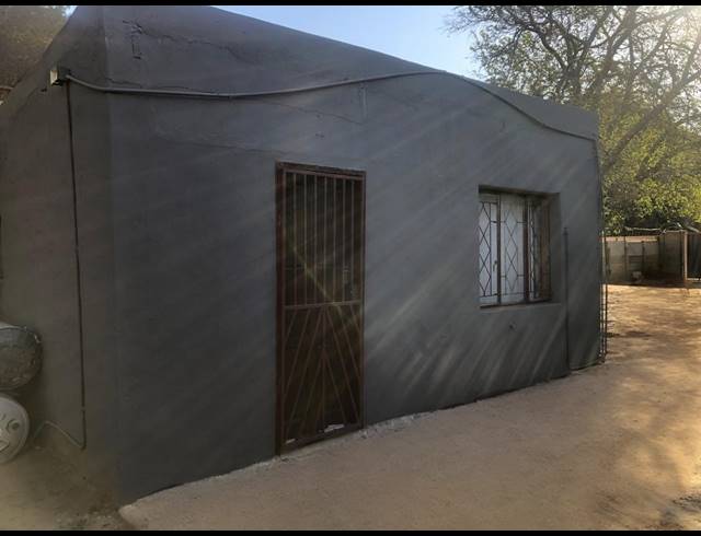 10 BEDROOM HOUSE FOR SALE IN RUSTENBURG CENTRAL